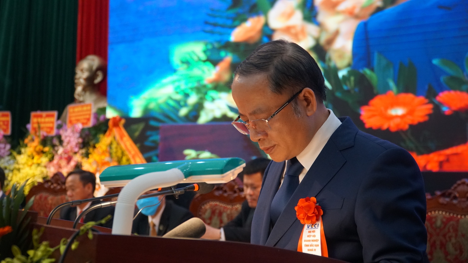 Hình ảnh phát biểu Chủ tịch Hiệp hội Doanh nghiệp nhỏ và vừa Việt Nam- T.S Nguyễn Văn Thân phát biểu tại Đại hội